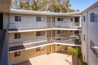 1108 Camino Real, Unit 511 in Redondo Beach, CA - Building Photo - Building Photo