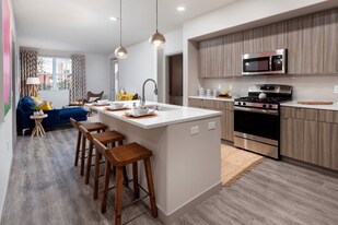 Las Positas Apartments in Camarillo, CA - Building Photo
