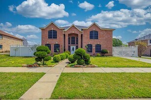 808 Sabona Dr in Desoto, TX - Building Photo