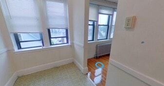 45 Fells Ave, Unit 25 in Medford, MA - Building Photo