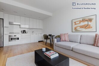 180 Broome St in New York, NY - Building Photo - Building Photo