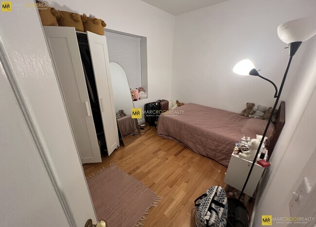 644 Beacon St, Unit 602 in Boston, MA - Foto de edificio - Building Photo