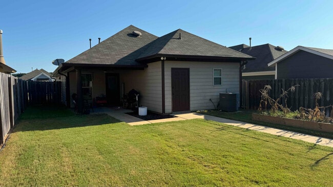 85 Laurel Pl in Deatsville, AL - Building Photo - Building Photo