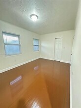 2021 Bay Dr in Miami Beach, FL - Building Photo - Building Photo