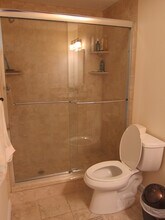 10 Treetop Park, Unit 10 in Westborough, MA - Foto de edificio - Building Photo