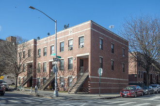 254 Bedford Ave in Brooklyn, NY - Building Photo - Building Photo