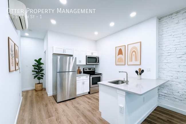 615 S 55th St in Philadelphia, PA - Building Photo - Building Photo