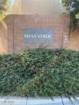 6042 Peaceful Creek St in Henderson, NV - Building Photo