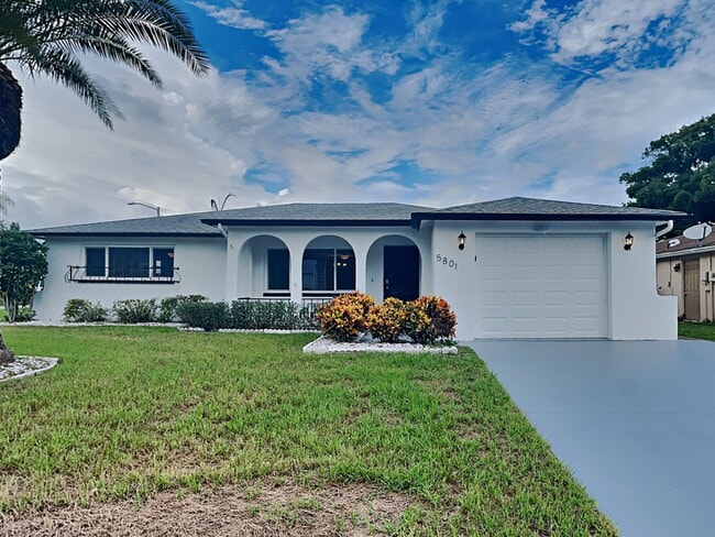 5801 Elena Dr