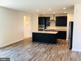 336 Boxelder Dr in Stafford, VA - Building Photo