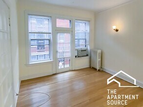 430 W Surf St, Unit 2D in Chicago, IL - Building Photo - Building Photo