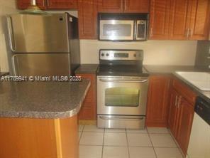 8225 Sunrise Lakes Blvd in Sunrise, FL - Building Photo - Building Photo