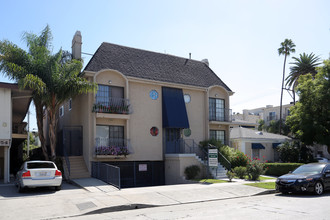 Beverly Sherbourne Villas in Los Angeles, CA - Building Photo - Primary Photo