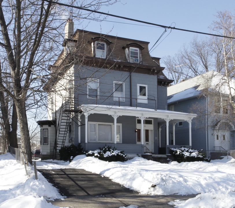 64 Dehart Pl in Elizabeth, NJ - Foto de edificio