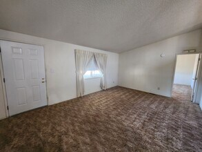 24341 2nd Ave in Stevinson, CA - Building Photo - Building Photo