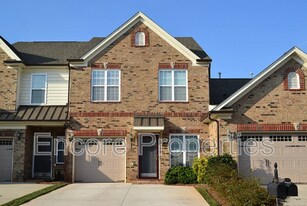 103 Saint Christopher Dr in Gibsonville, NC - Building Photo