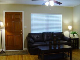 2500 Harrison Ave in Orlando, FL - Building Photo