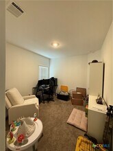 12915 Sage in Saint Hedwig, TX - Building Photo - Building Photo