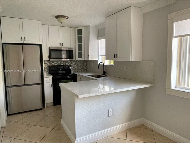 13407 SW 154th St in Miami, FL - Building Photo - Building Photo