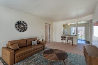 Paradise Oaks Apartments in Austin, TX - Foto de edificio - Building Photo