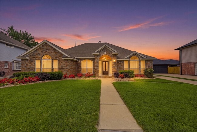 property at 1722 Pecan Crossing Dr