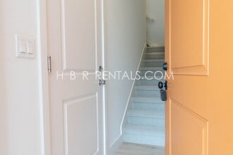 1274 N Capri Ln in Mountain House, CA - Building Photo - Building Photo