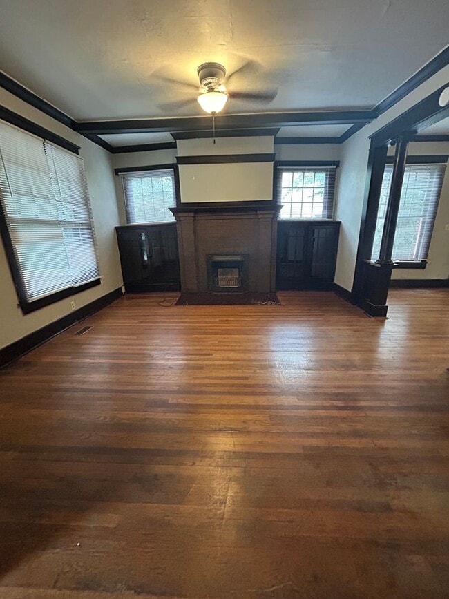 property at 1018 Brown St