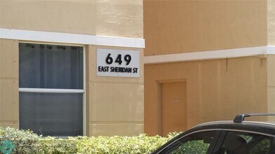 649 E Sheridan St in Dania Beach, FL - Building Photo - Building Photo