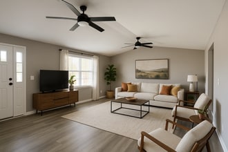 230 Clover Cir in Jacksboro, TN - Foto de edificio - Building Photo