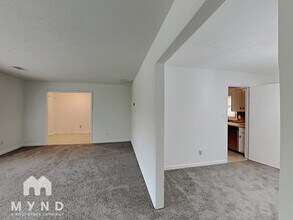4906 Wolverton Dr in Stonecrest, GA - Building Photo - Building Photo