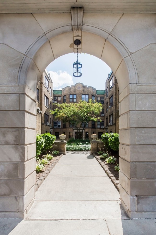 944-964 S. Oak Park Avenue in Oak Park, IL - Foto de edificio - Building Photo