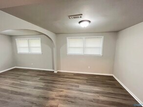 4708 Dahlia Dr NW in Huntsville, AL - Building Photo - Building Photo