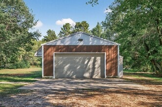 15605 University Ave NE in Ham Lake, MN - Building Photo - Building Photo