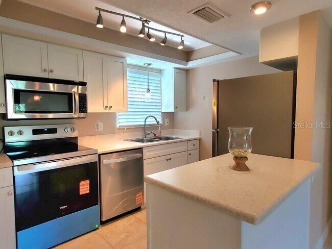 1080 Bal Harbor Blvd in Punta Gorda, FL - Building Photo - Building Photo