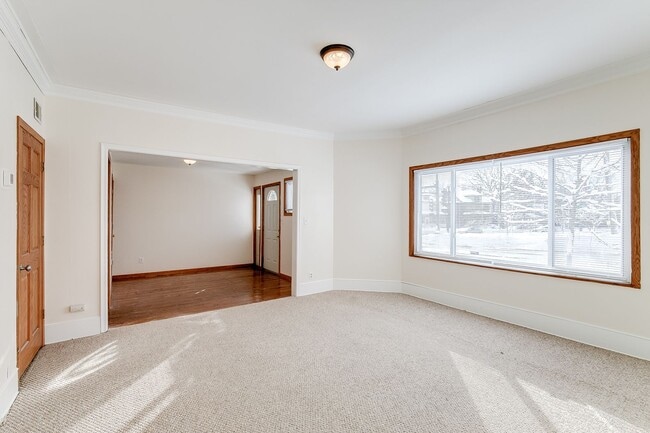 2101 Como Ave in St. Paul, MN - Foto de edificio - Building Photo