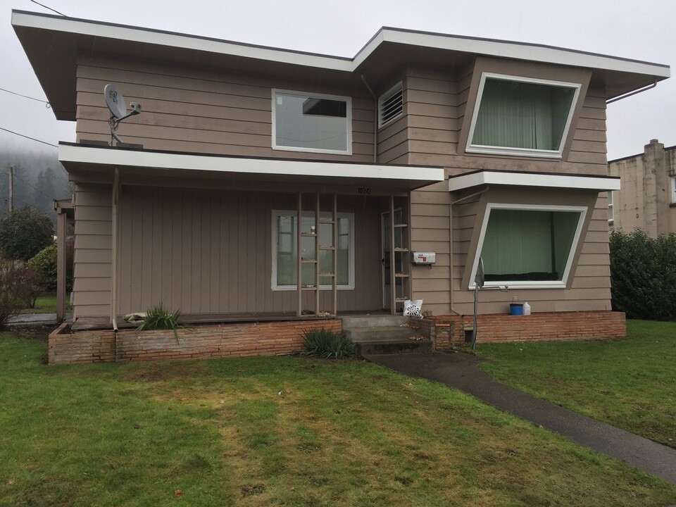 1024 SW McFadden Ave in Chehalis, WA - Building Photo