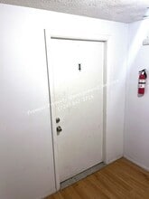 453 McCleery St in Sharon, PA - Building Photo - Building Photo
