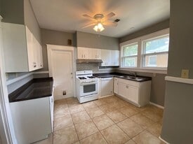 2918 Southern Ave in Memphis, TN - Building Photo