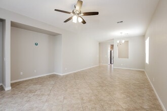 6096 Saddle Horse Ave in Las Vegas, NV - Building Photo - Building Photo