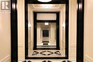 955 Bay St. in Toronto, ON - Building Photo - Building Photo