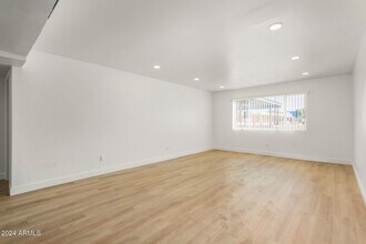 936 W Rio Salado Pkwy in Mesa, AZ - Building Photo - Building Photo