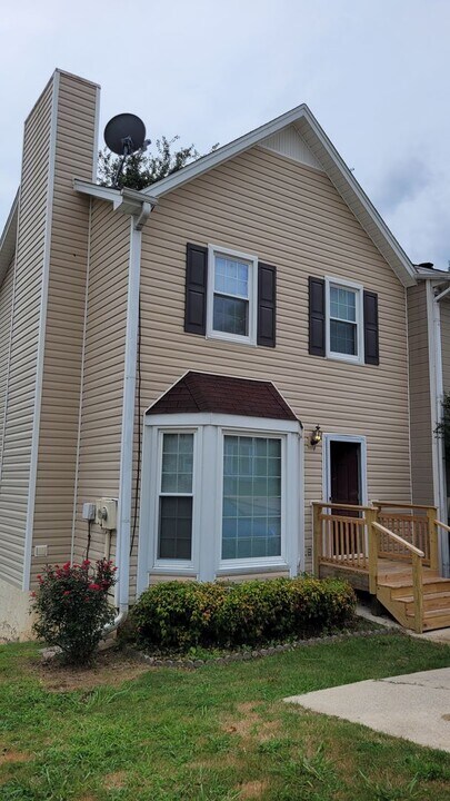 347 Jamestown Manor Dr in Gardendale, AL - Building Photo