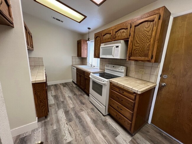 property at 1656 E North Way