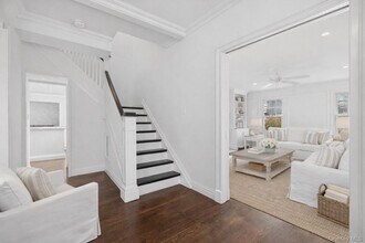 81 Foster Ave in Hampton Bays, NY - Building Photo - Building Photo