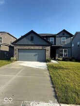 6777 Seabiscuit Rd in Whitestown, IN - Building Photo - Building Photo