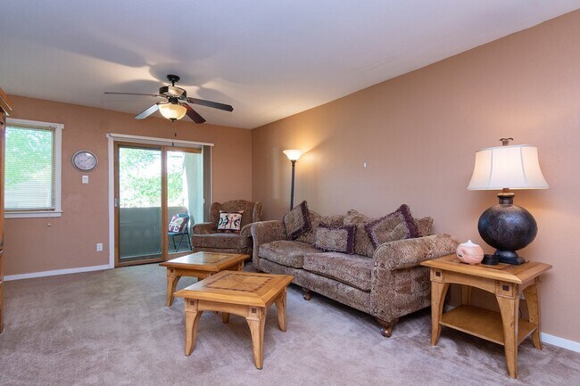 601 W San Mateo Rd in Santa Fe, NM - Building Photo - Building Photo