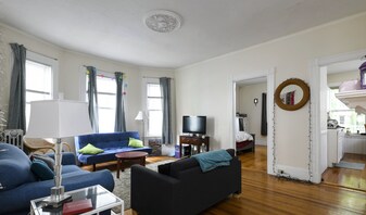 10 Trowbridge St, Unit 1 in Cambridge, MA - Building Photo