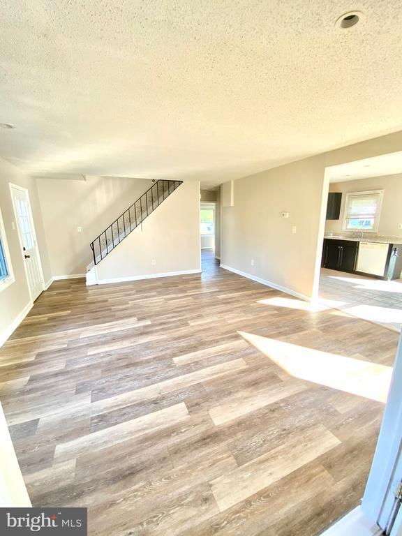 46 Beaverdale Ln in Willingboro, NJ - Building Photo - Building Photo