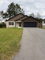 158 Sky View Meadow Dr in Crossville, TN - Building Photo