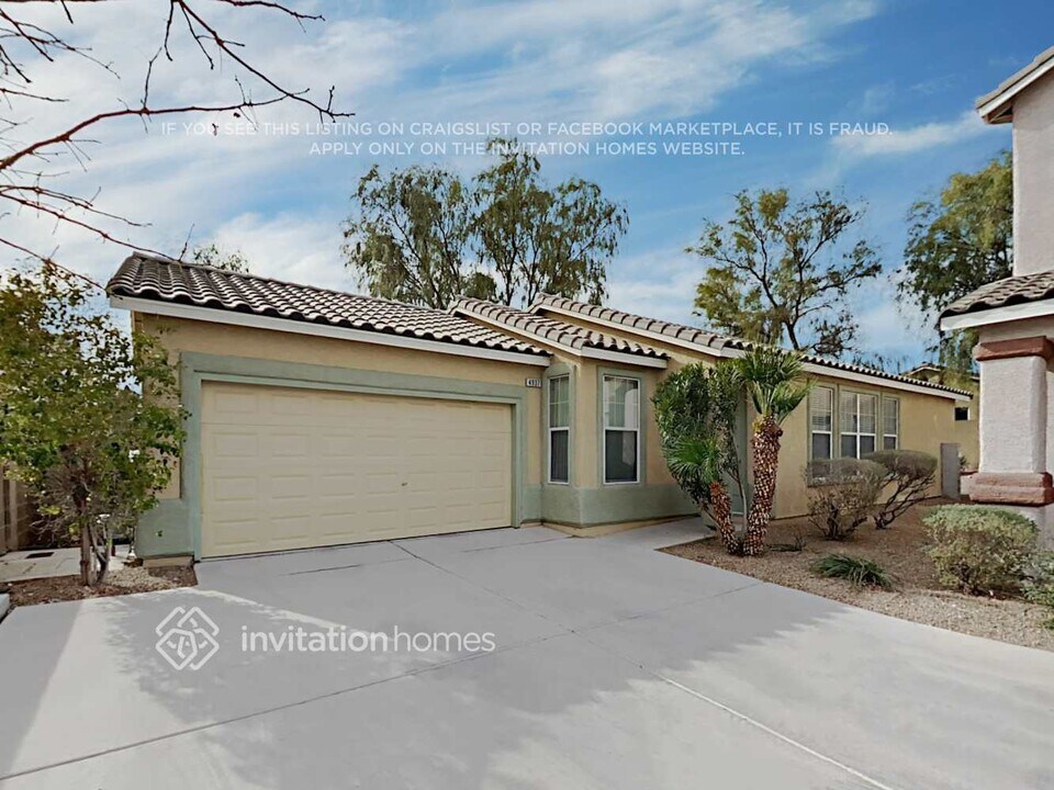 4937 Droubay Dr in Las Vegas, NV - Building Photo